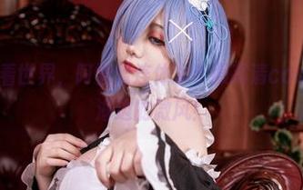 换个角度看世界，阿雪雪连体水手服高清cos带你体验海边的微风！