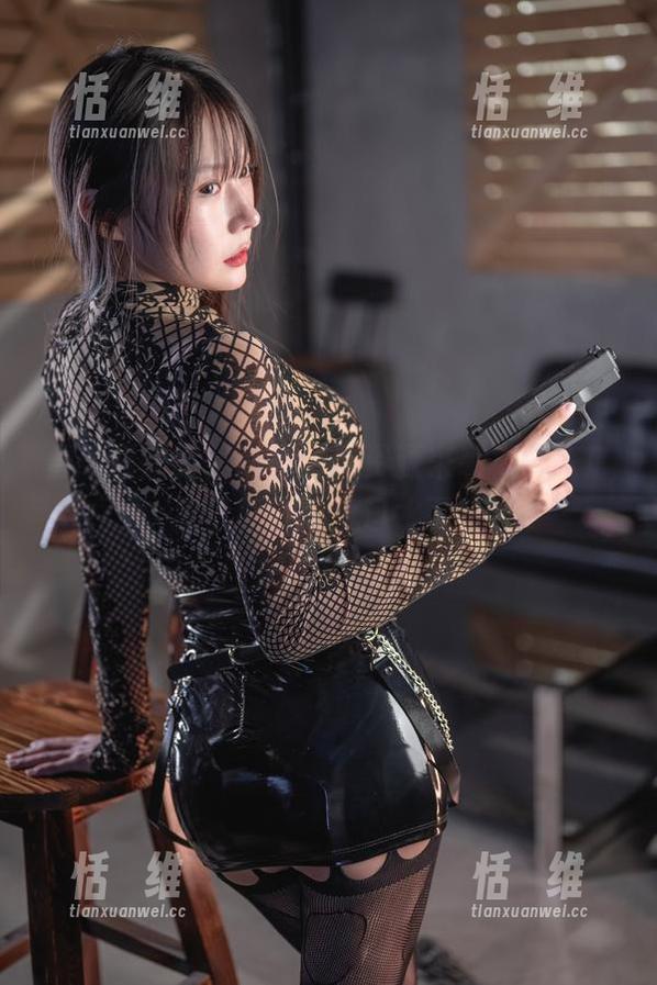 香草喵露露，高清厨娘资源来袭，快来！我已经开始流口水了！-恬瑄维
